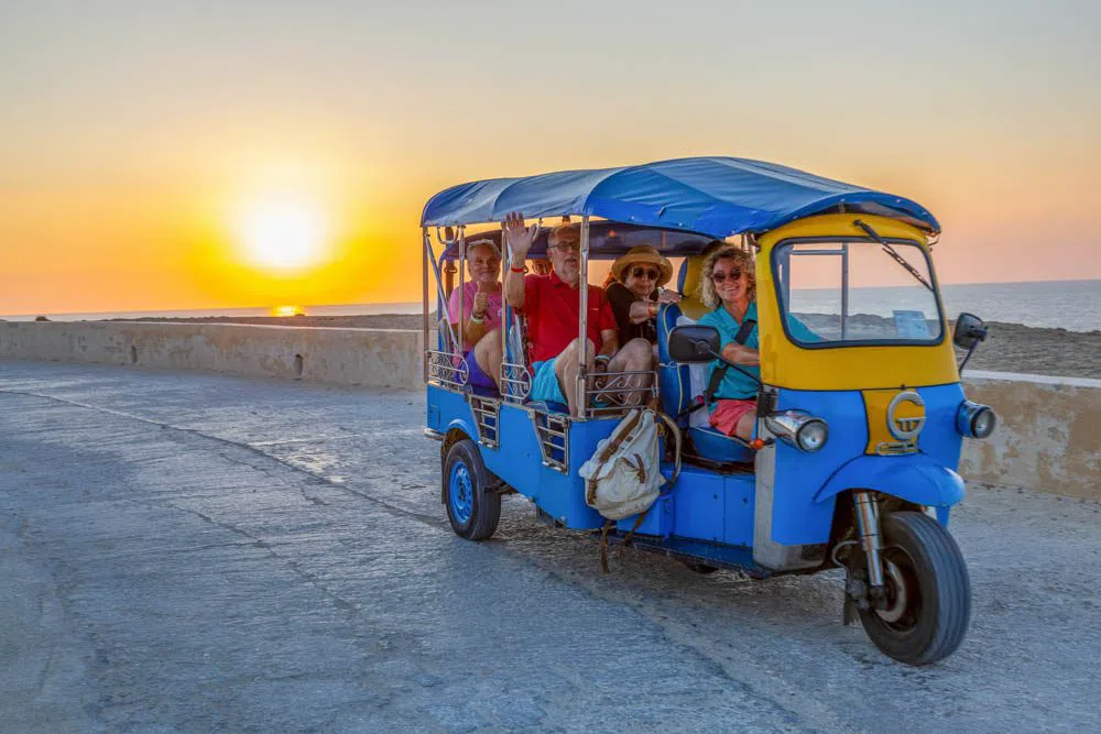 Frota de tuk tuks Yippee (Gozo, Triq ix-Xatt, Għajnsielem), St Julian's