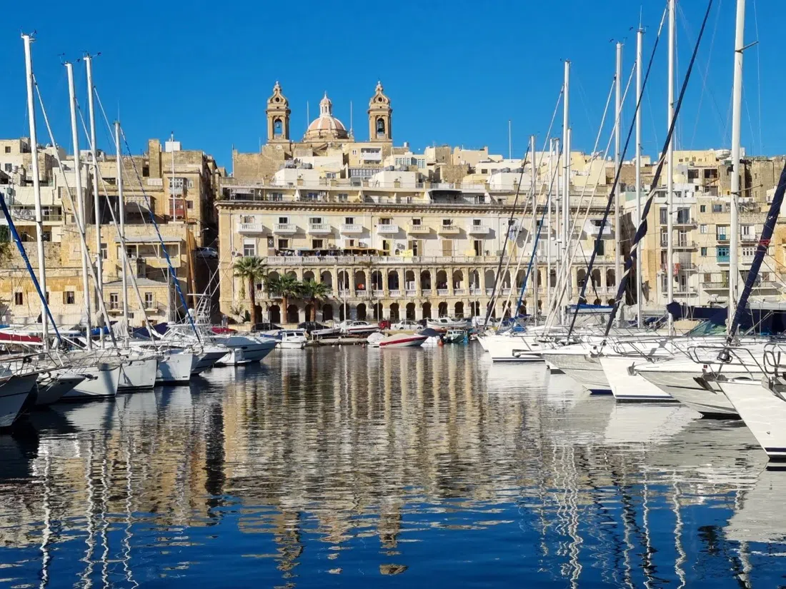 Senglea Waterfront-promenaden (Xatt Juan B. Azzopardi / Il-Ponta), St Julian's