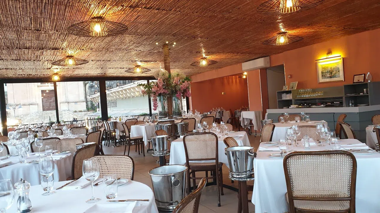 Spinola Bay: A Boat-to-Table Lunch Crawl in St Julian's