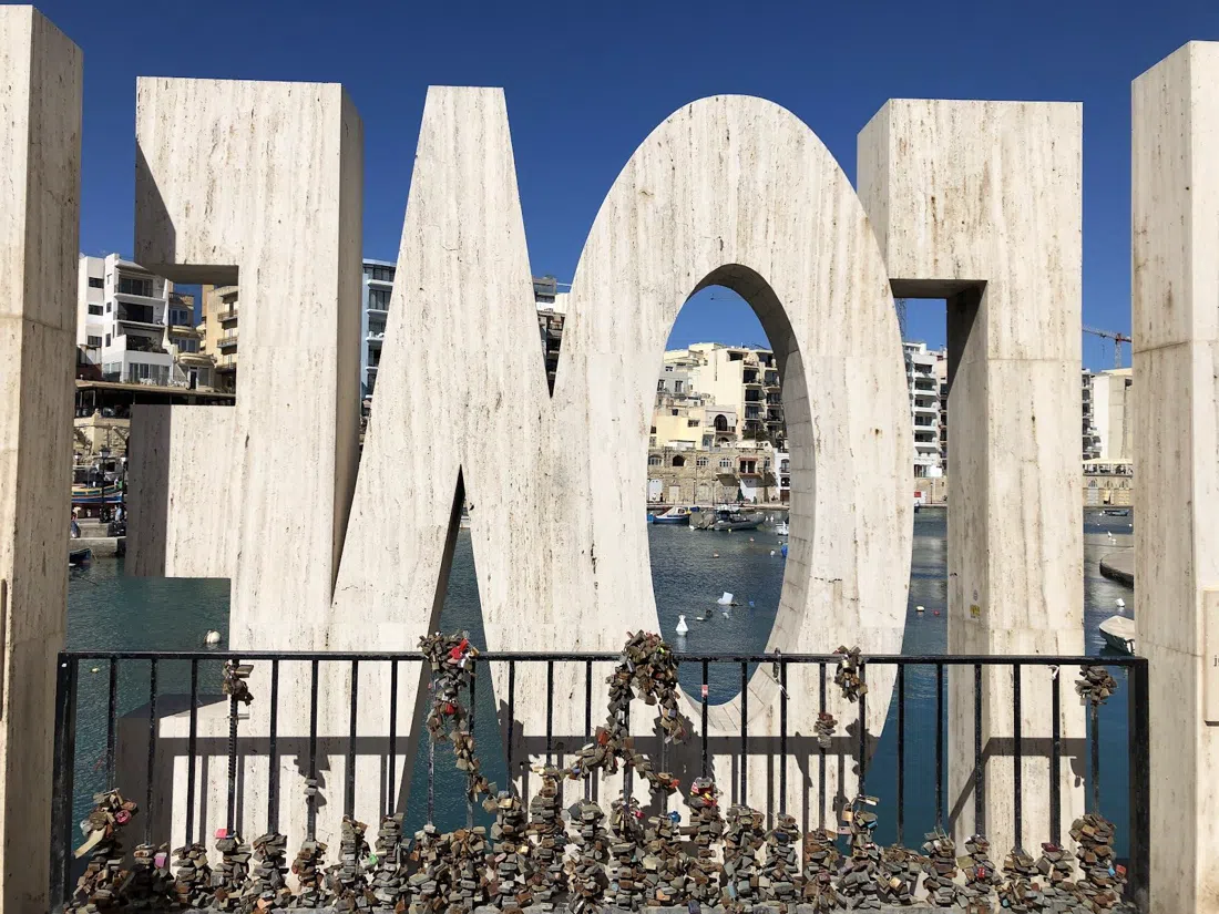 Spinola Bay promenade and the Love Monument, St Julian's